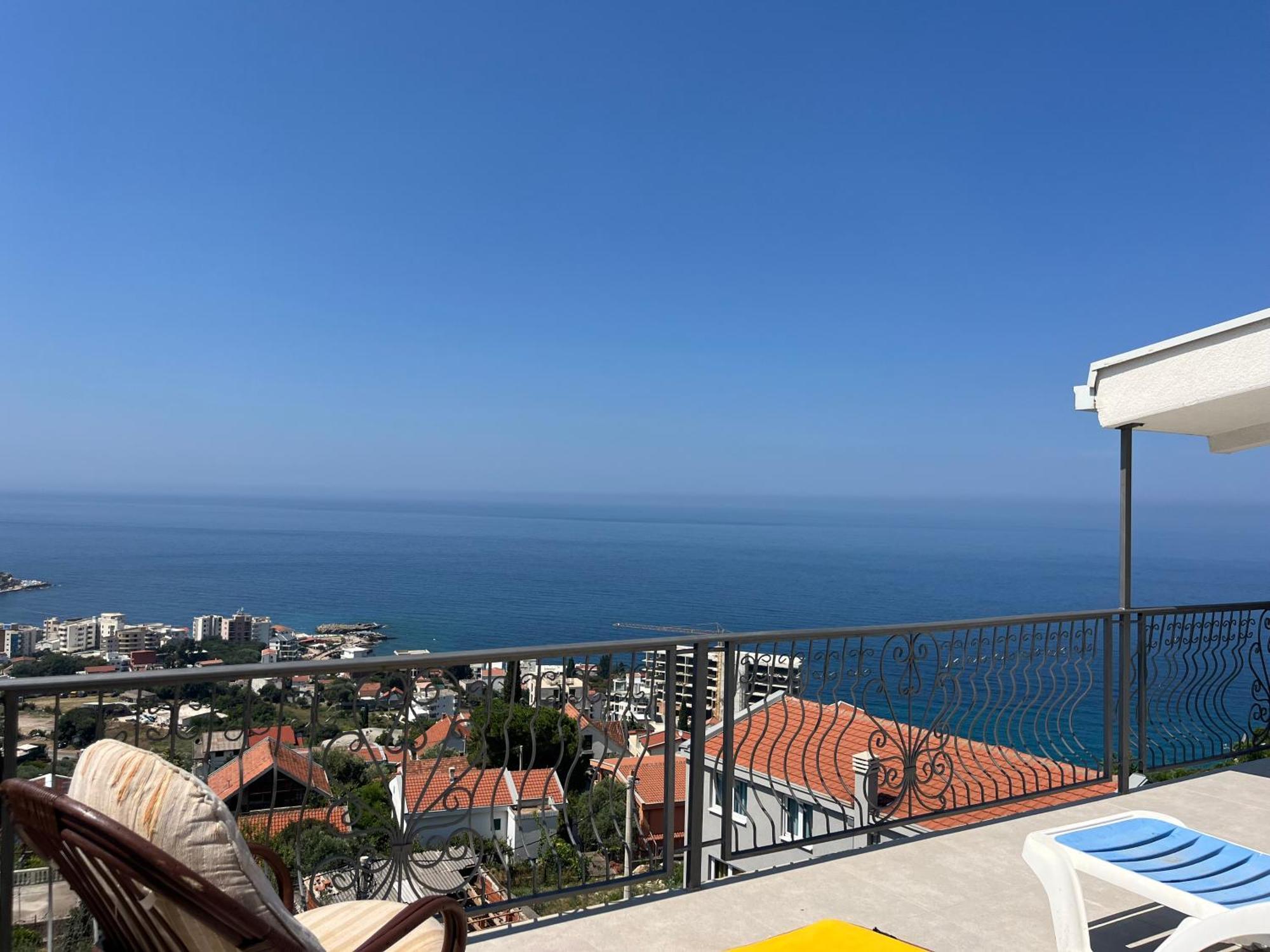 Apartment Light House Dobra Voda Esterno foto