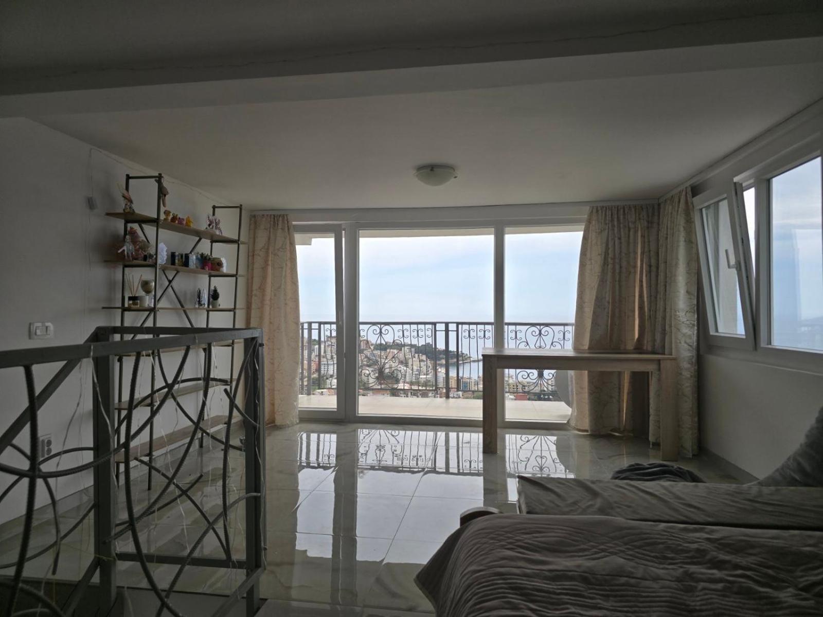 Apartment Light House Dobra Voda Esterno foto