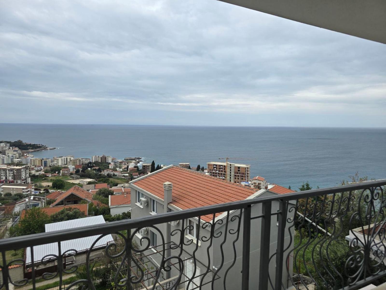 Apartment Light House Dobra Voda Esterno foto